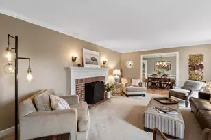 13725 N Lake Shore Dr, Mequon, WI 53097 - Photo 2