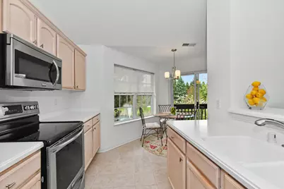 9128 W Elm Ct #D, Franklin, WI 53132 - Photo 12