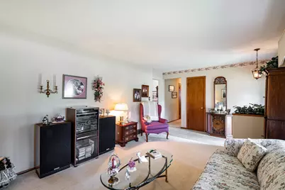 3351  Moraine Dr, Richfield, WI 53033 - Photo 4