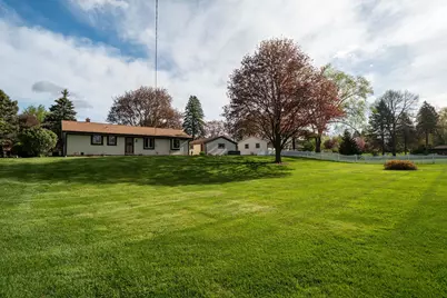 3351  Moraine Dr, Richfield, WI 53033 - Photo 34