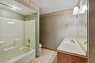 506 Spring Crest Cir, Waukesha, WI 53188 - Photo 26