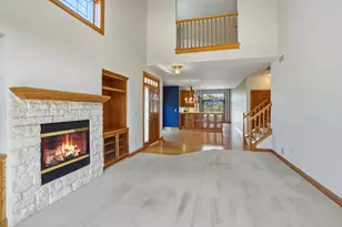 506 Spring Crest Cir, Waukesha, WI 53188 - Photo 8