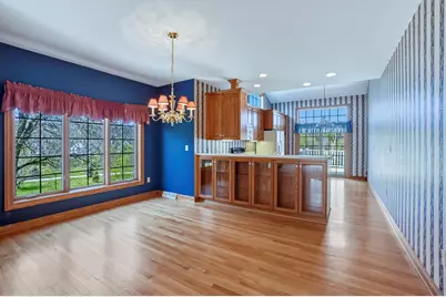 506  Spring Crest Cir, Waukesha, WI 53188 - Photo 10