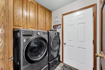 2000  Airline Rd, Racine, WI 53406 - Photo 22