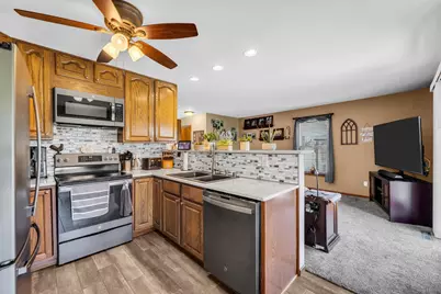 2000  Airline Rd, Racine, WI 53406 - Photo 16