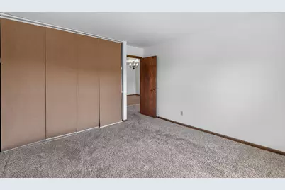 151 N University Dr #319, West Bend, WI 53095 - Photo 8