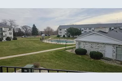 151 N University Dr #319, West Bend, WI 53095 - Photo 6