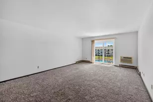 151 N University Dr, West Bend, WI 53095 - Photo 4