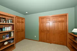 9225 Auburn Ct, Racine, WI 53406 - Photo 20