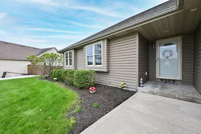 9225  Auburn Ct, Racine, WI 53406 - Photo 42