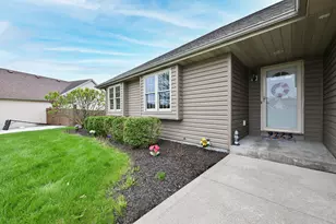 9225 Auburn Ct, Racine, WI 53406 - Photo 42
