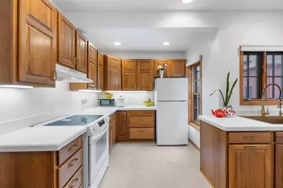 1215 N 7th St, Sheboygan, WI 53081 - Photo 2