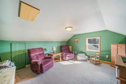 323  S Heritage Dr, Oostburg, WI 53070 - Photo 16