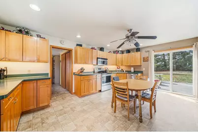 323  S Heritage Dr, Oostburg, WI 53070 - Photo 2