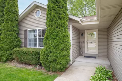 1321 E Maass Dr, Oak Creek, WI 53154 - Photo 2