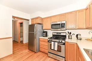 114 E Spruce St, Salem Lakes, WI 53170 - Photo 8