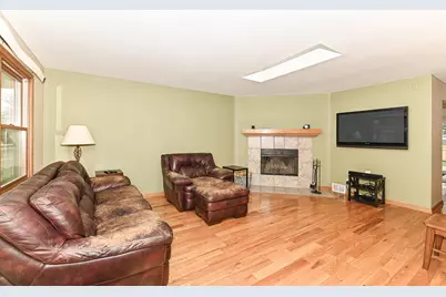 114 E Spruce St, Silver Lake, WI 53170 - Photo 4