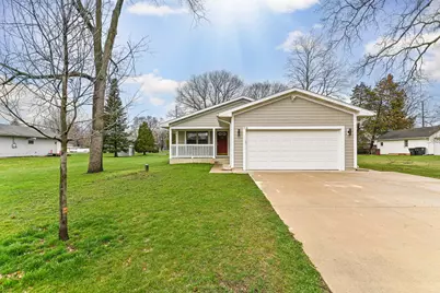 114 E Spruce St, Silver Lake, WI 53170 - Photo 2