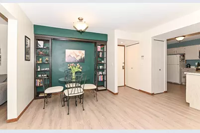 3916 N Oakland Ave #117, Milwaukee, WI 53211 - Photo 4