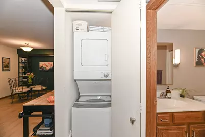 3916 N Oakland Ave #117, Milwaukee, WI 53211 - Photo 28