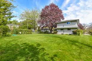 12151 W Diane Dr, Wauwatosa, WI 53226 - Photo 42
