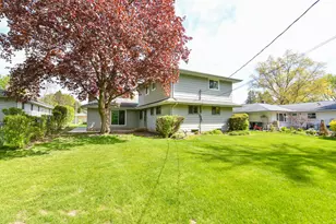 12151 W Diane Dr, Wauwatosa, WI 53226 - Photo 40