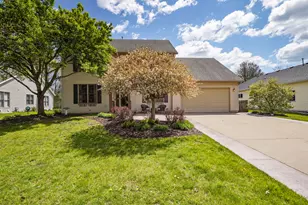 12135 32nd Ave, Pleasant Prairie, WI 53158 - Photo 4