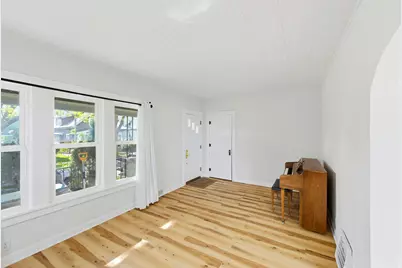 1514 S 36th St, Milwaukee, WI 53215 - Photo 4