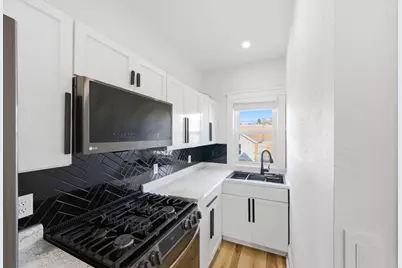 1514 S 36th St, Milwaukee, WI 53215 - Photo 8