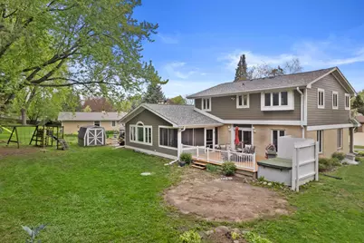 N51W35827  Hillcrest Ct, Oconomowoc, WI 53066 - Photo 2