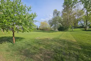 1627 St Cloud St, La Crosse, WI 54603 - Photo 6