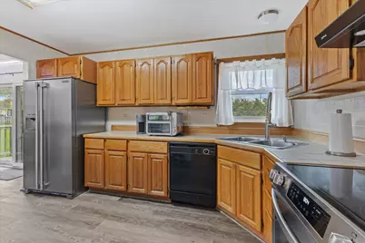 115  Conrad Ct, Mukwonago, WI 53149 - Photo 8