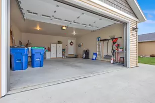 4033 Spring Ct, Sheboygan, WI 53083 - Photo 16