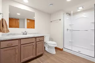 4033 Spring Ct, Sheboygan, WI 53083 - Photo 8