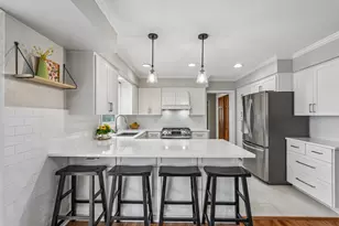 1722 W Thrush Ln, Mequon, WI 53092 - Photo 6