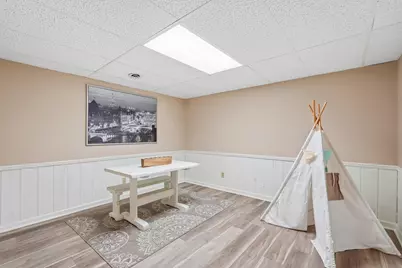1722 W Thrush Ln, Mequon, WI 53092 - Photo 28