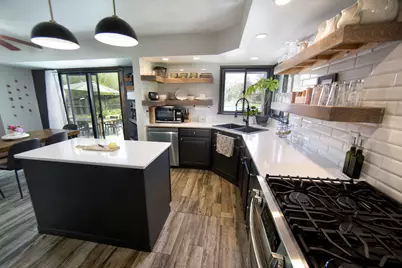 N68W13722  Bay Ridge Ct, Menomonee Falls, WI 53051 - Photo 8