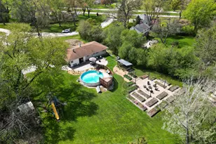 N68W13722 Bay Ridge Ct, Menomonee Falls, WI 53051 - Photo 28