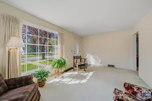 1205 Barnes St, Delavan, WI 53115 - Photo 4