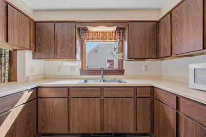 1205  Barnes St, Delavan, WI 53115 - Photo 6