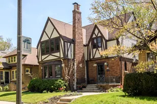 2844 N Hartung Ave, Milwaukee, WI 53210 - Photo 1