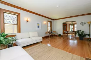 2844 N Hartung Ave, Milwaukee, WI 53210 - Photo 14