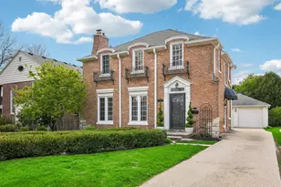 2411 N 96th St, Wauwatosa, WI 53226 - Photo 2