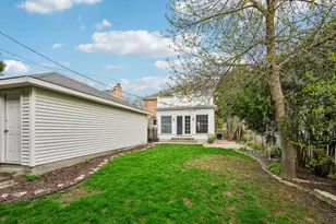 2411 N 96th St, Wauwatosa, WI 53226 - Photo 48