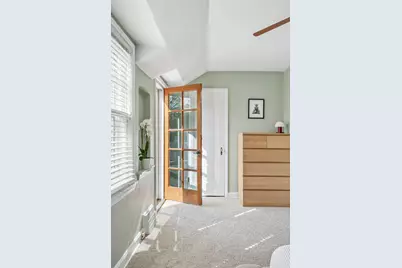 2411 N 96th St, Wauwatosa, WI 53226 - Photo 36