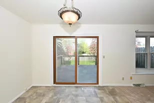W167N11188 Queens Ct, Germantown, WI 53022 - Photo 24