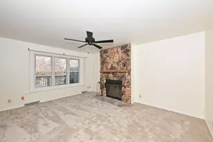 W167N11188 Queens Ct, Germantown, WI 53022 - Photo 20
