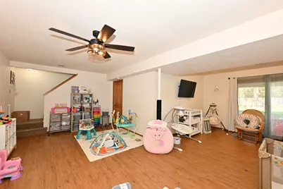 W167N11188  Queens Ct #W167N11190, Germantown, WI 53022 - Photo 12
