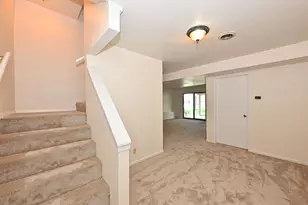 W167N11188 Queens Ct, Germantown, WI 53022 - Photo 36