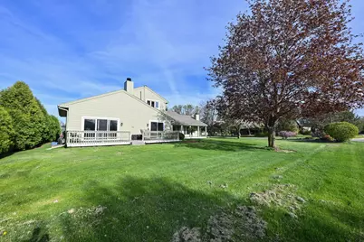 W167N11167  Queens Ct #W167N11169, Germantown, WI 53022 - Photo 4
